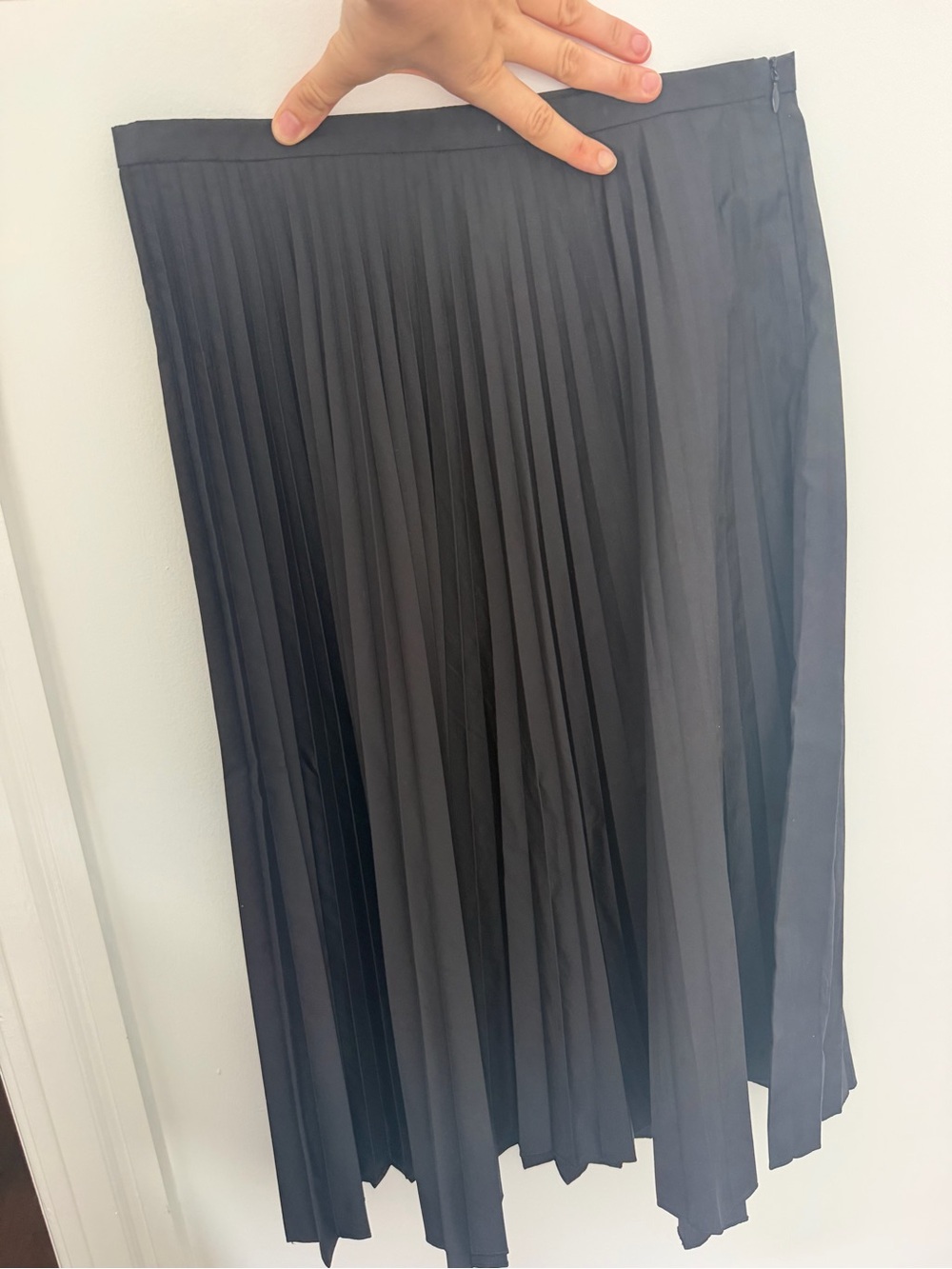 MaxMara Black Pleated Midi Skirt